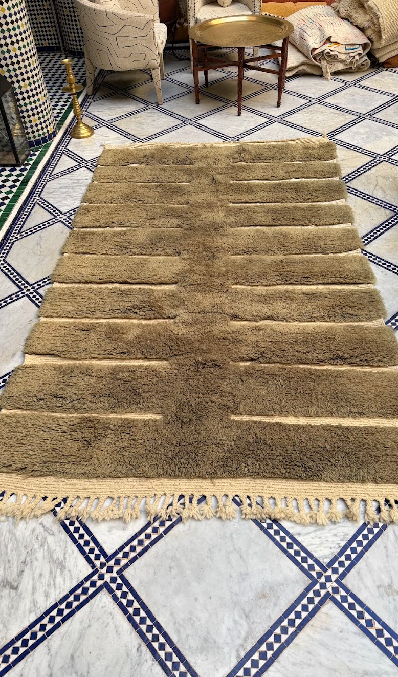 Amazigh rug displayed at Hamza Gallery Marrakech